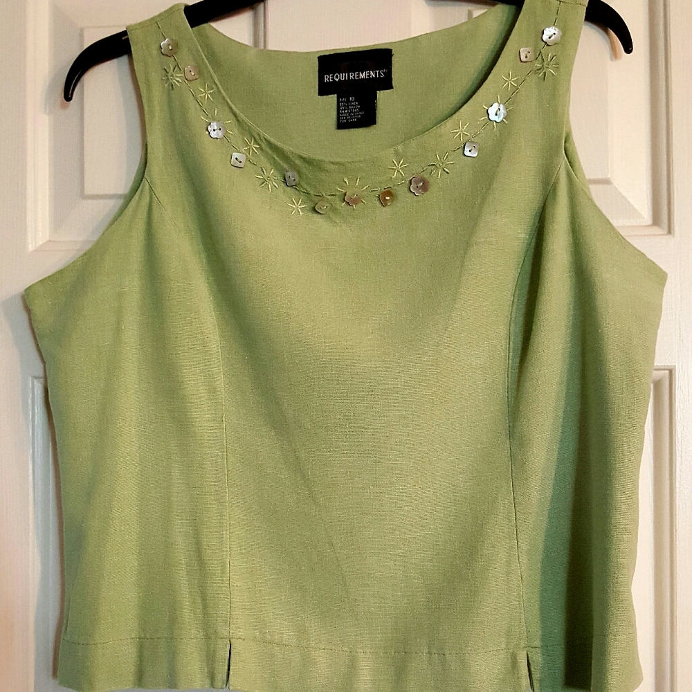Requirements size 10 cropped top